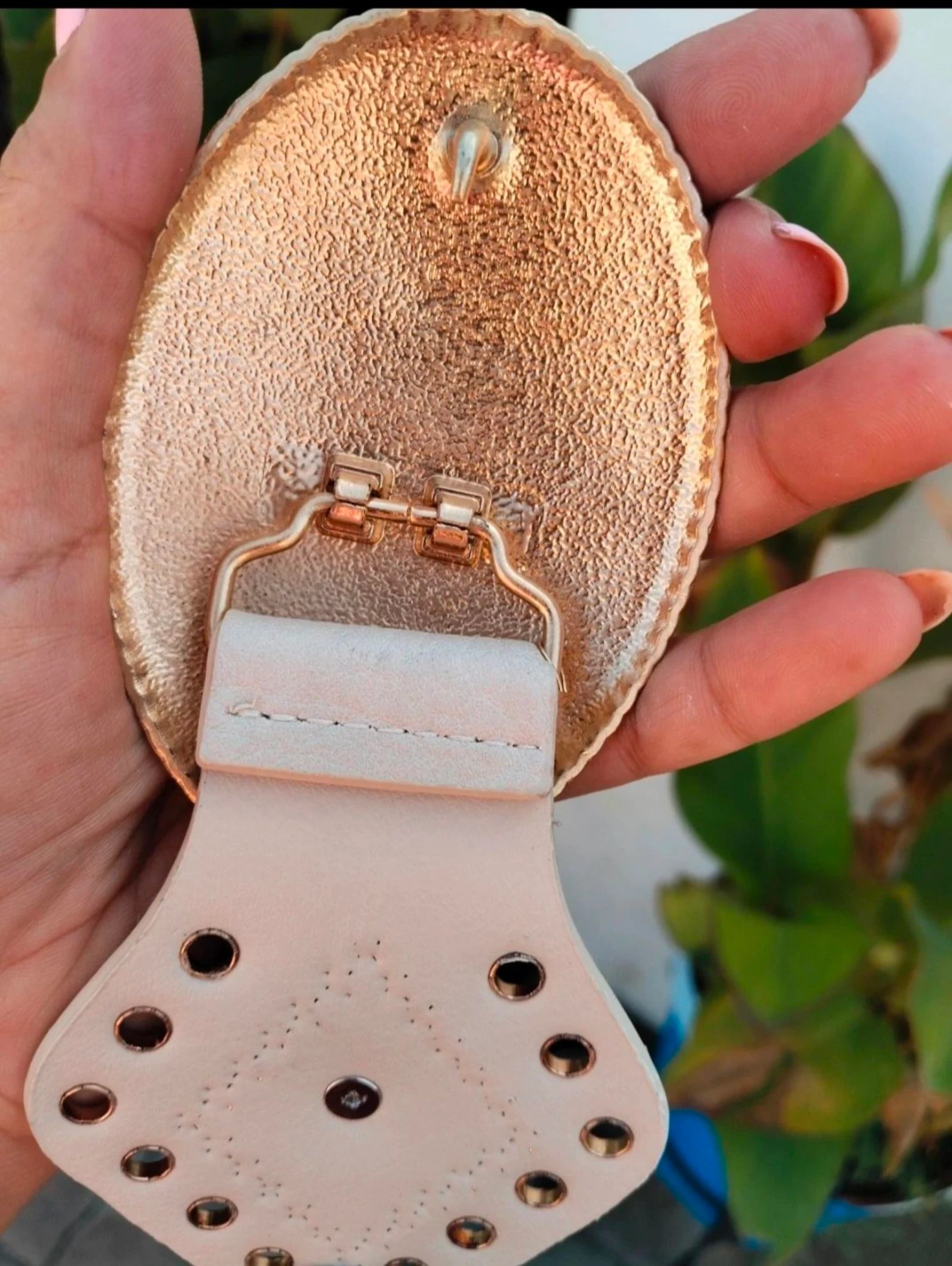 Ceinture élastique beige et dorée – photo 6
